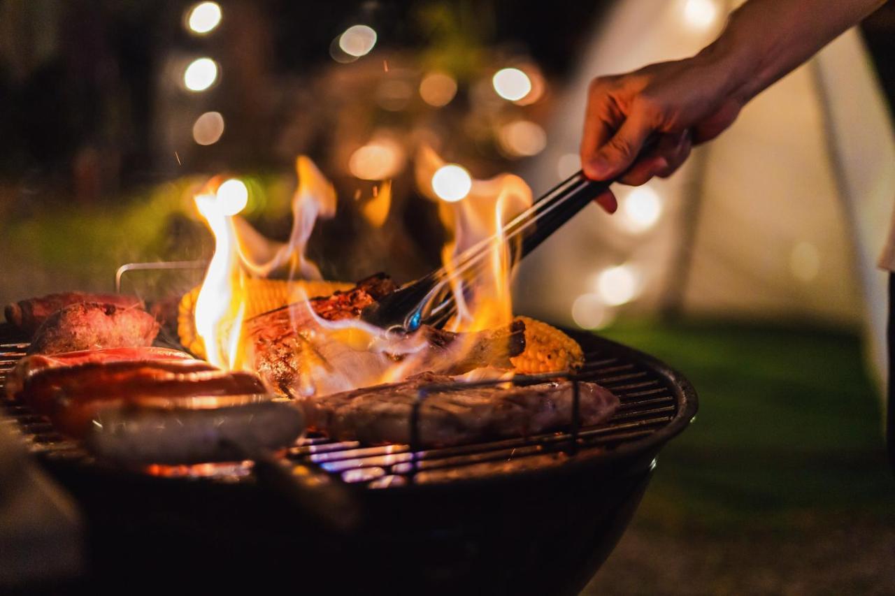 Cocoon Village - Glamping - Domaine Des Grottes De Han Rochefort Zewnętrze zdjęcie